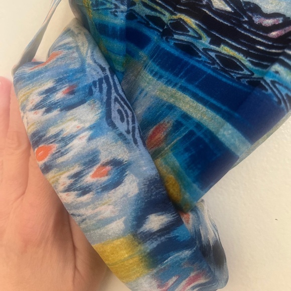 Jones New York Aztec Print Button Down Blouse with Tab Roll long Sleeves - Picture 5 of 6